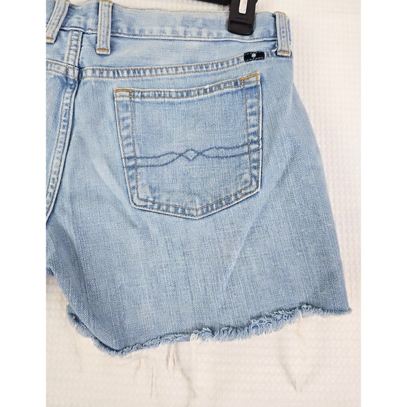 Lucky Brand ~Woman Size 6/28~ Blue Denim Laguna Short Distressed Shorts. - Picture 6 of 12